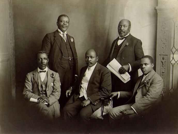 Photo of the 1914 South African Native National Congress delegation to Britain. From left to right: Thomas Mapikela, Walter Rubusana, John Dube, Saul Msane, Sol Plaatje)